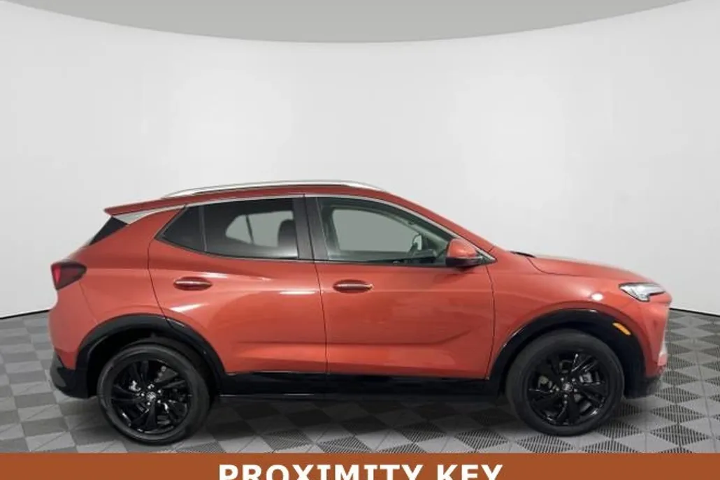 2024 Buick Encore GX Sport Touring photo 1