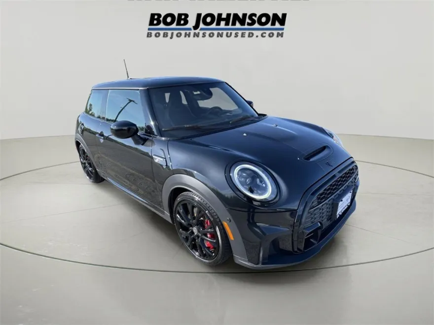 2024 Mini Cooper 2 Door Hardtop photo 1