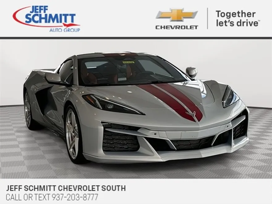 2024 Chevrolet Corvette E-Ray 2LZ photo 1