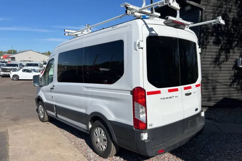 2019 Ford Transit XLT photo 1
