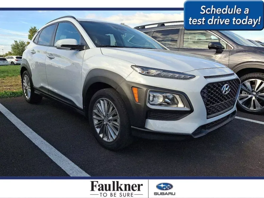 2020 Hyundai Kona SEL photo 1