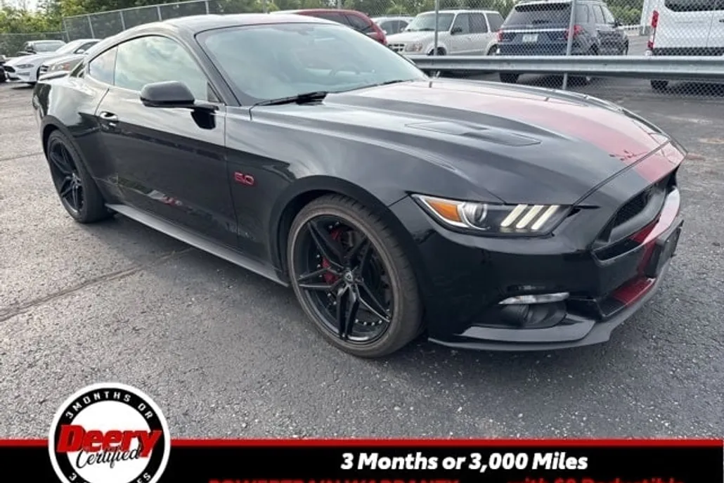 2016 Ford Mustang GT Premium photo 1