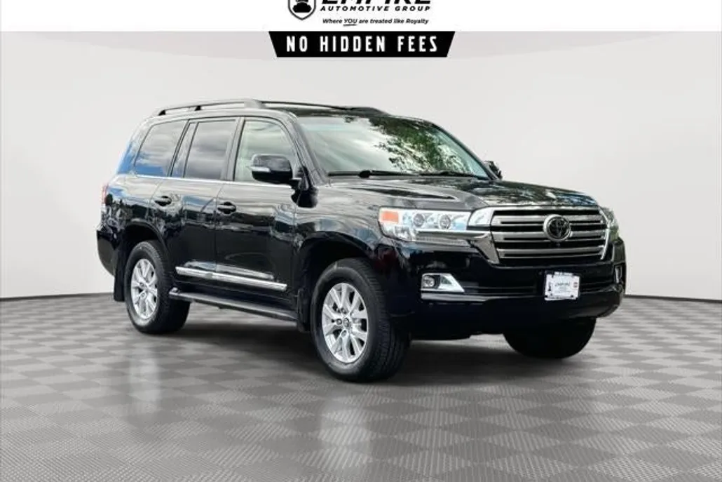 2018 Toyota Land Cruiser photo 1