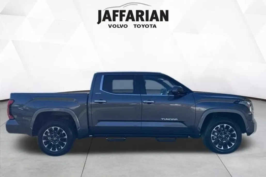 2025 Toyota Tundra Limited photo 1