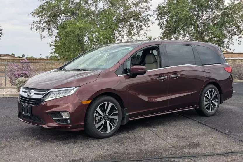 2018 Honda Odyssey Elite photo 1