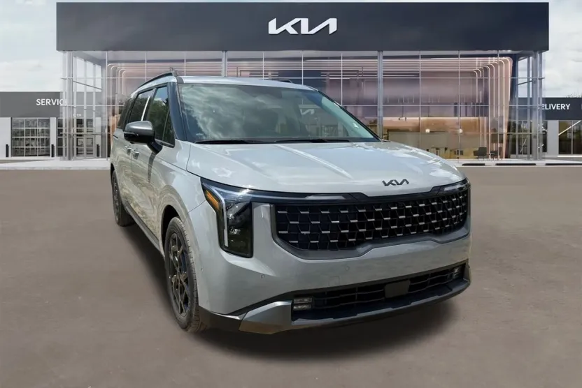2026 Kia Carnival SX photo 1