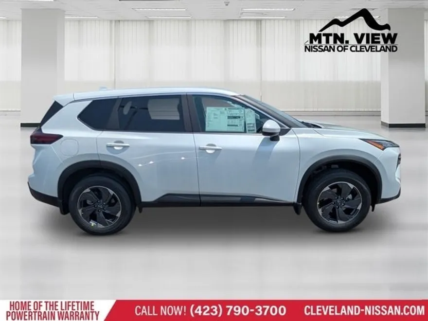 2025 Nissan Rogue SV photo 1