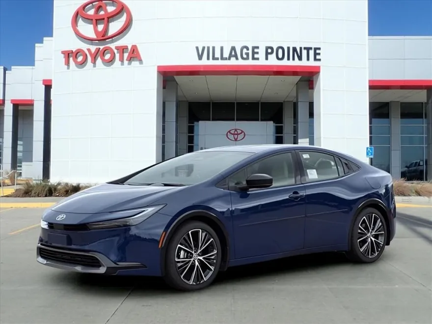 2025 Toyota Prius XLE photo 1
