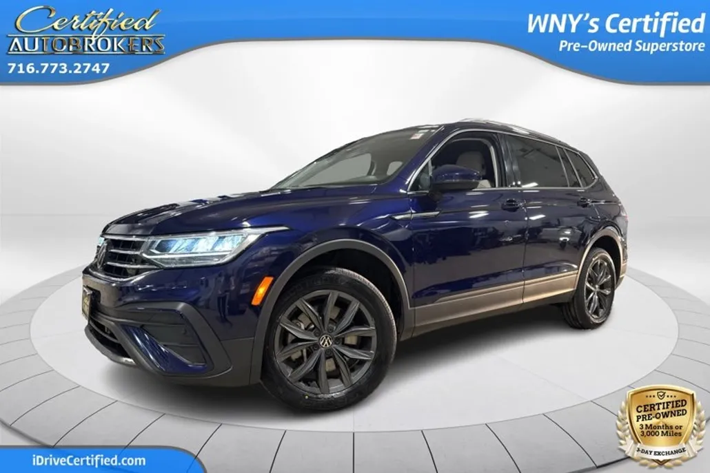 2023 Volkswagen Tiguan SE photo 1