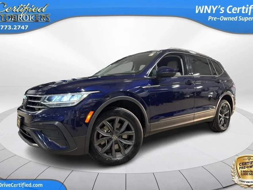 2023 Volkswagen Tiguan SE photo 1