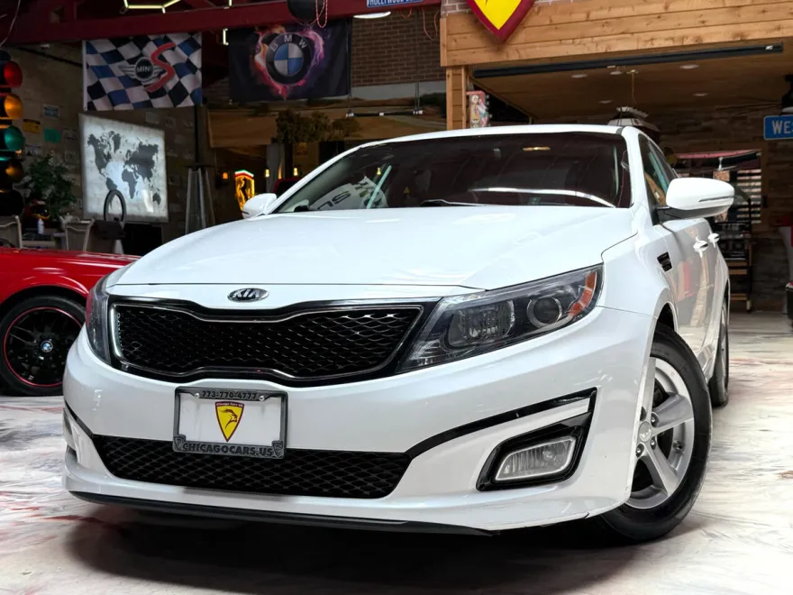 2015 Kia Optima LX photo 1