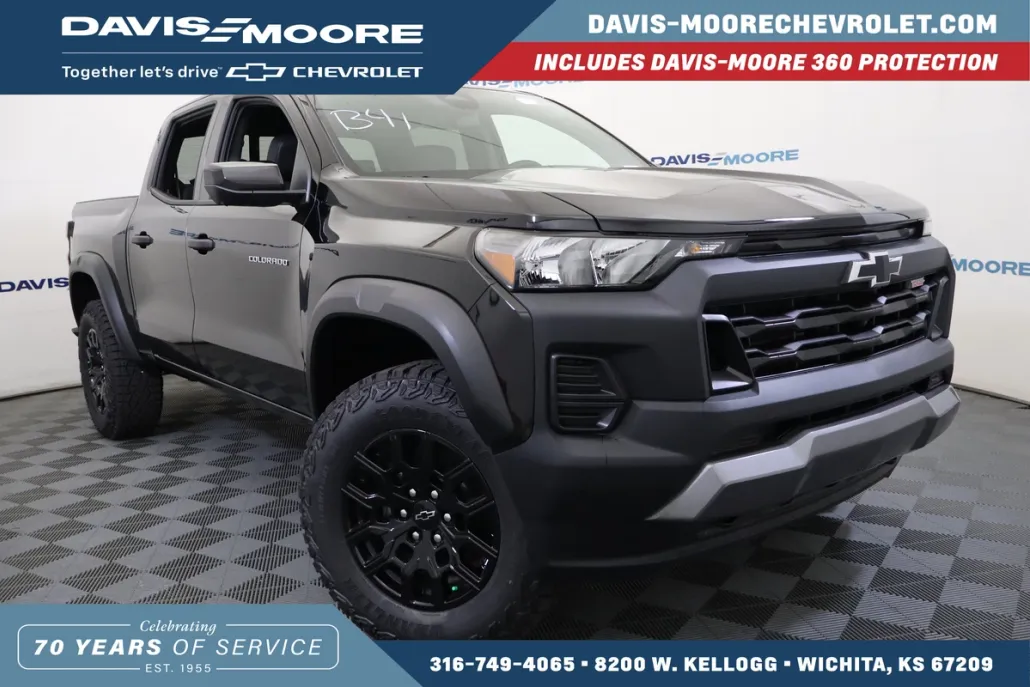 2026 Chevrolet Colorado Trail Boss photo 1