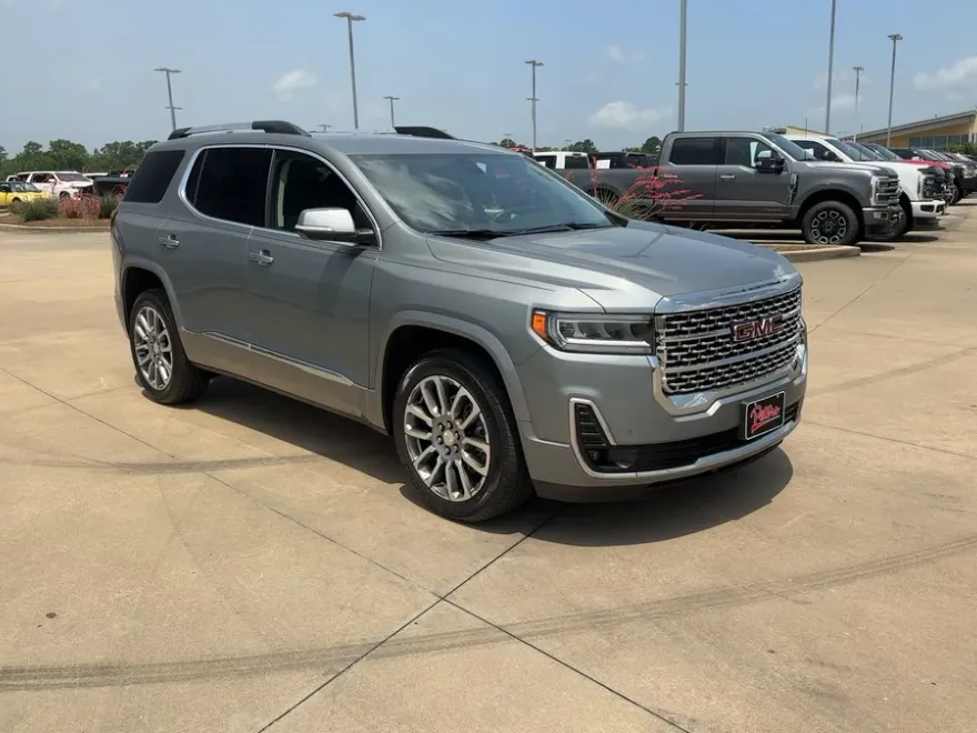 2023 Gmc Acadia Denali photo 1