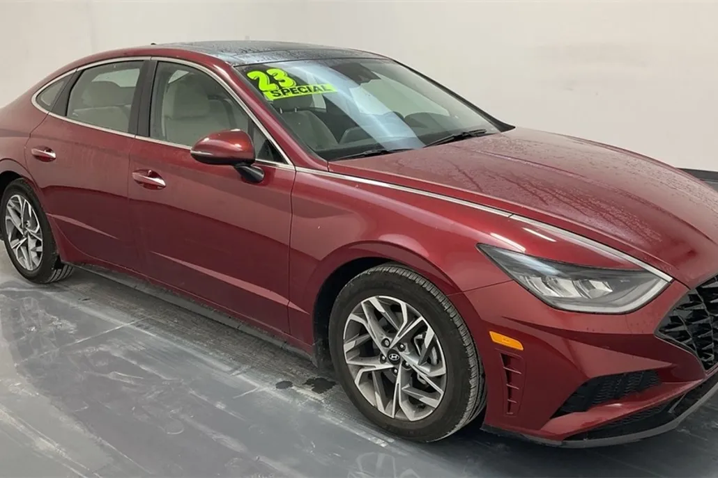 2023 Hyundai Sonata SEL photo 1