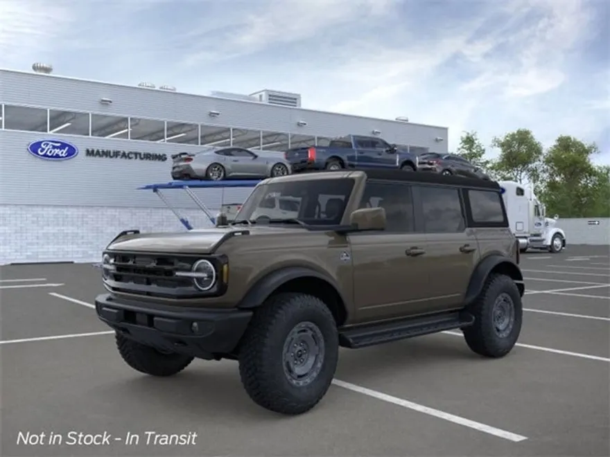 2025 Ford Bronco Outer Banks photo 1