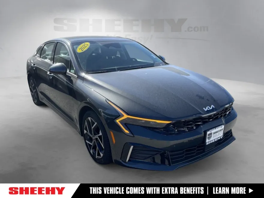 2025 Kia K5 EX photo 1