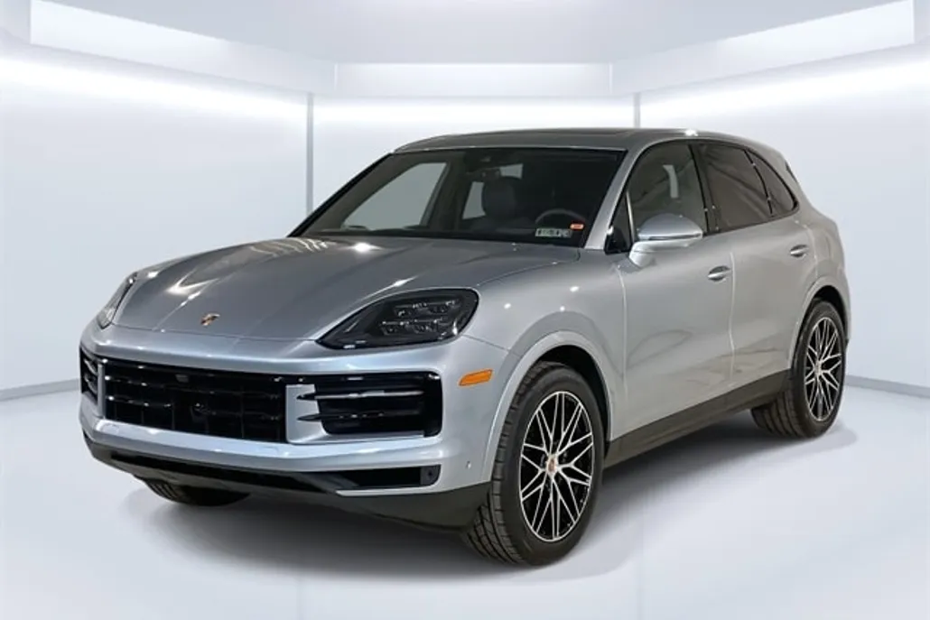 2025 Porsche Cayenne photo 1