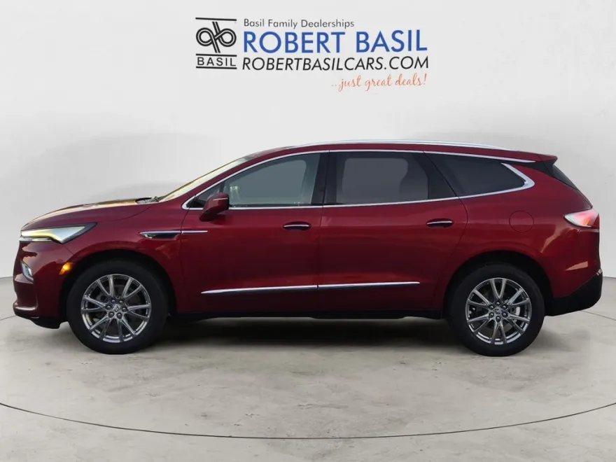 2023 Buick Enclave Essence photo 1