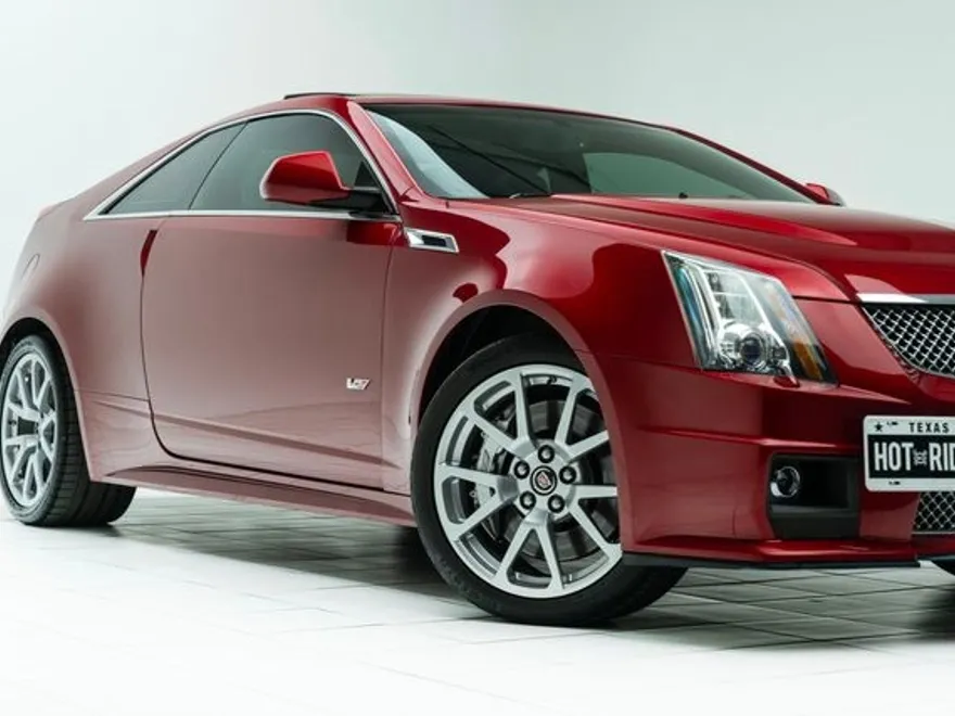 2011 Cadillac CTS V Coupe photo 1