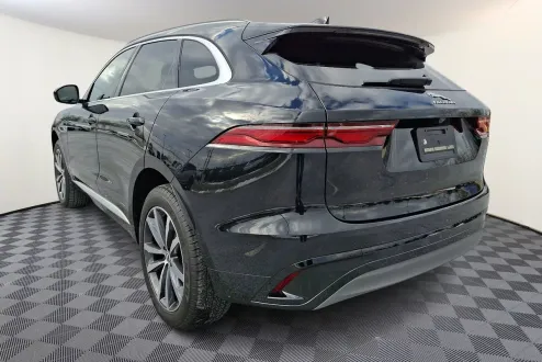 2025 Jaguar F-PACE P250 R-Dynamic S photo 3