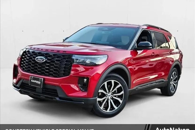 2025 Ford Explorer ST-Line photo 1