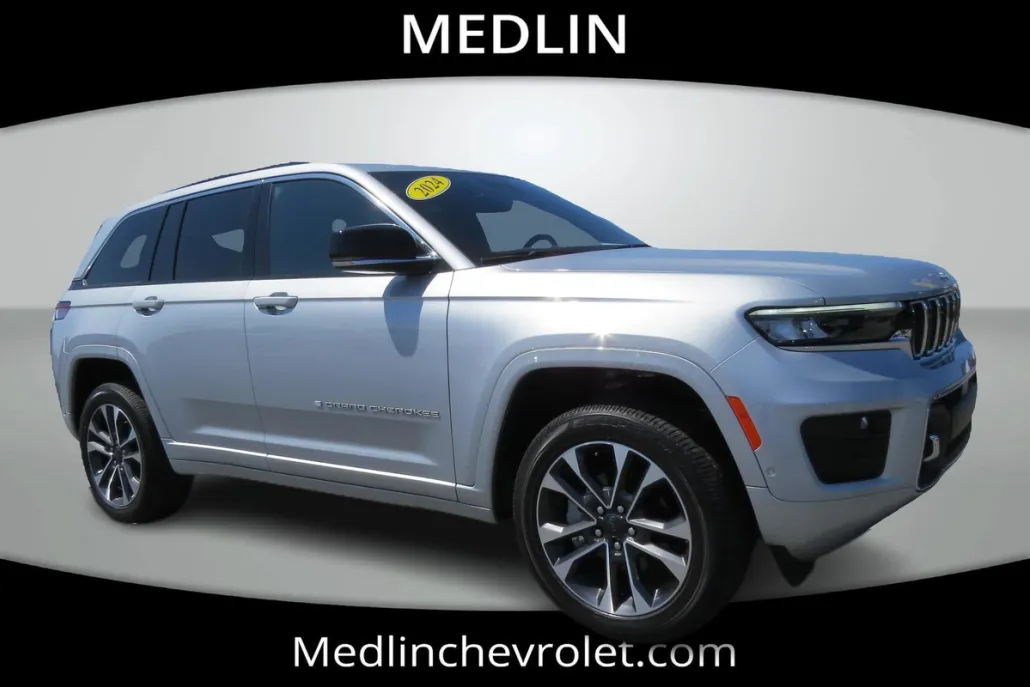 2024 Jeep Grand Cherokee Overland photo 1