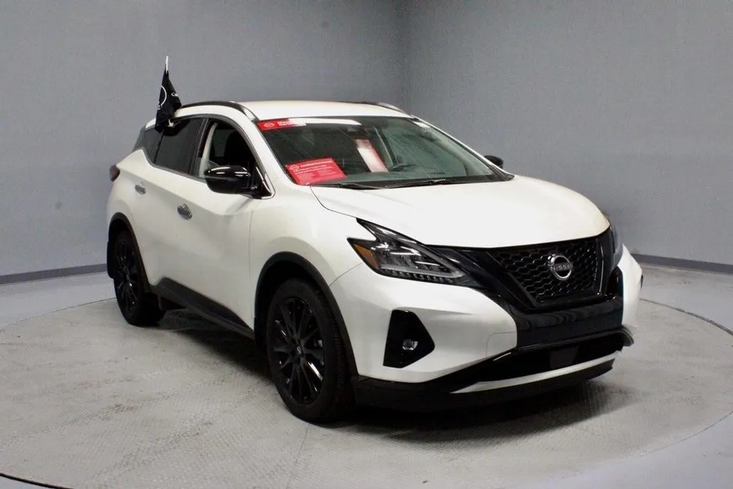 2023 Nissan Murano SV photo 1