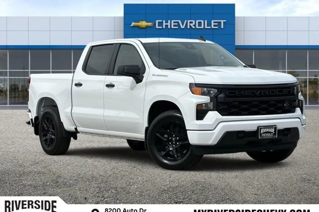 2026 Chevrolet Silverado 1500 Custom photo 1