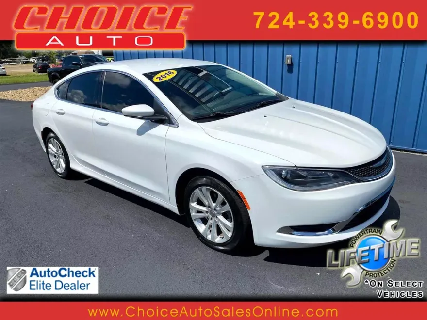 2016 Chrysler 200 Limited photo 1