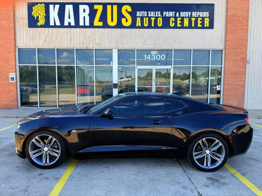 2016 Chevrolet Camaro Coupe photo 1