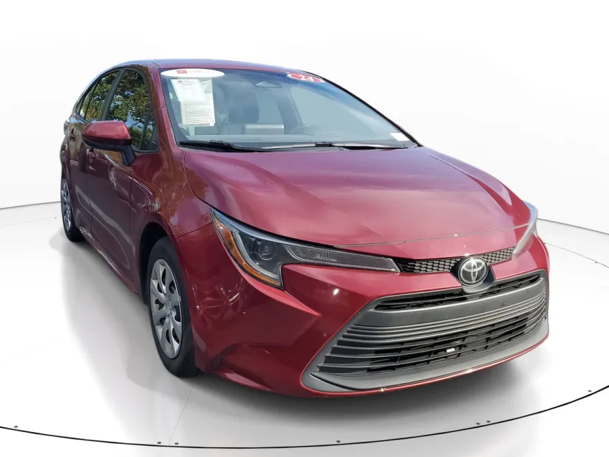 2024 Toyota Corolla LE photo 1