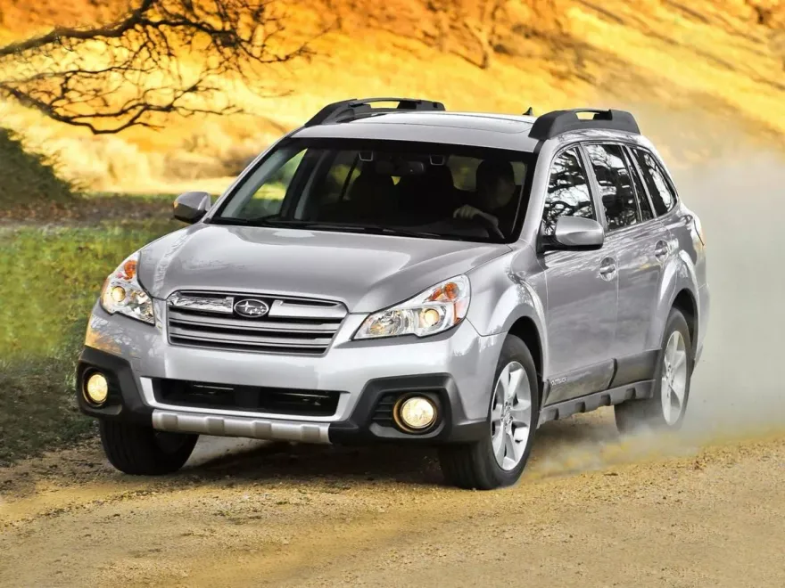 2014 Subaru Outback 2.5i Premium photo 1