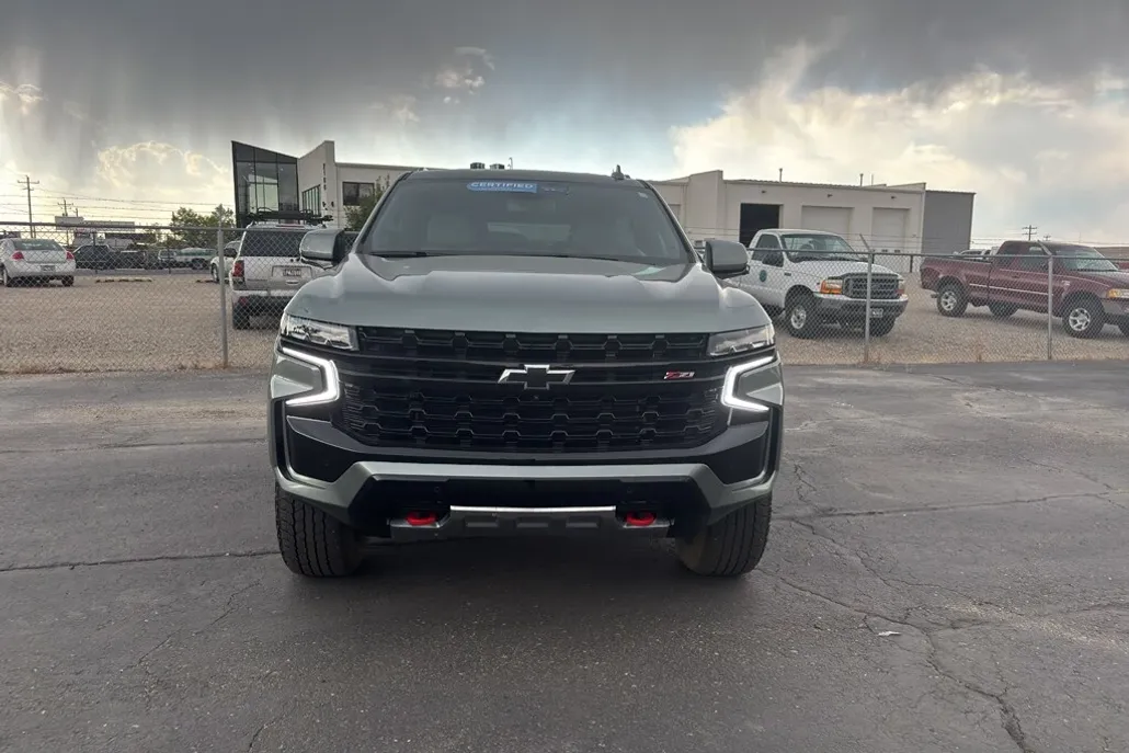 2024 Chevrolet Tahoe Z71 photo 1