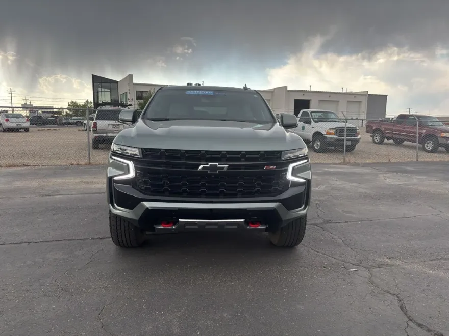 2024 Chevrolet Tahoe Z71 photo 1