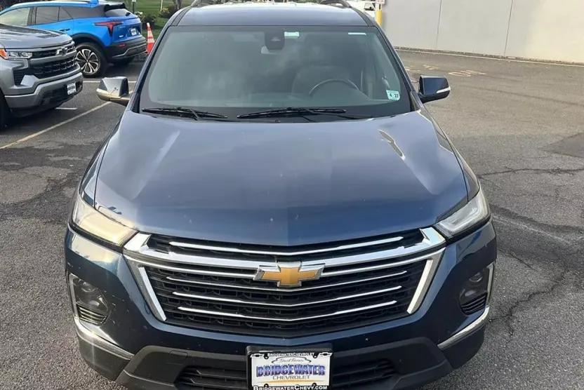 2022 Chevrolet Traverse Cloth photo 1
