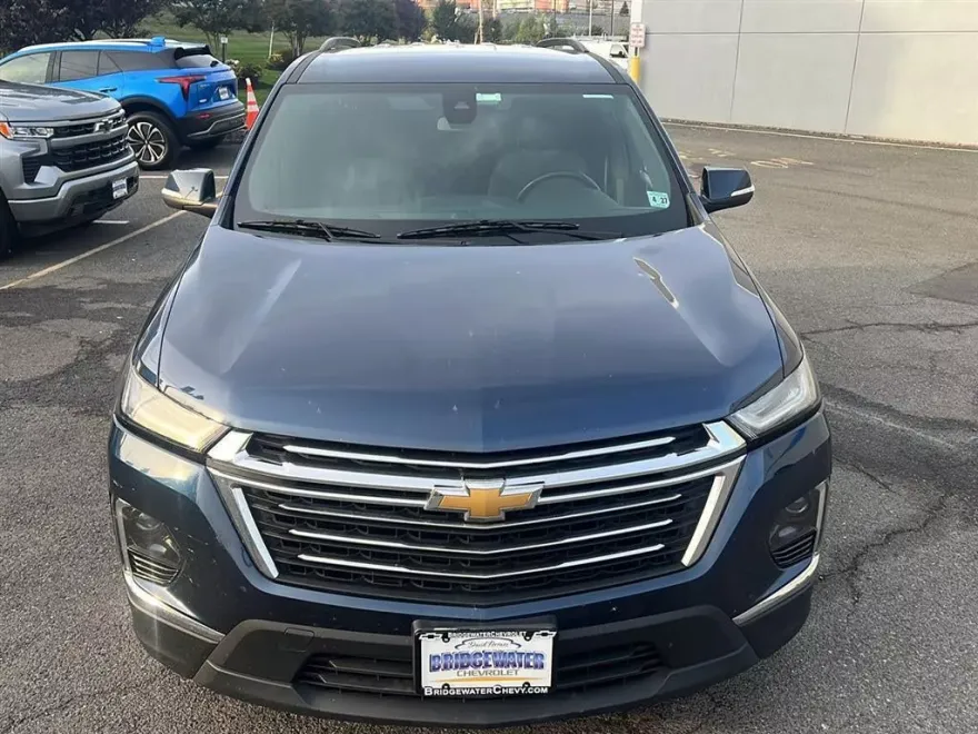 2022 Chevrolet Traverse Cloth photo 1