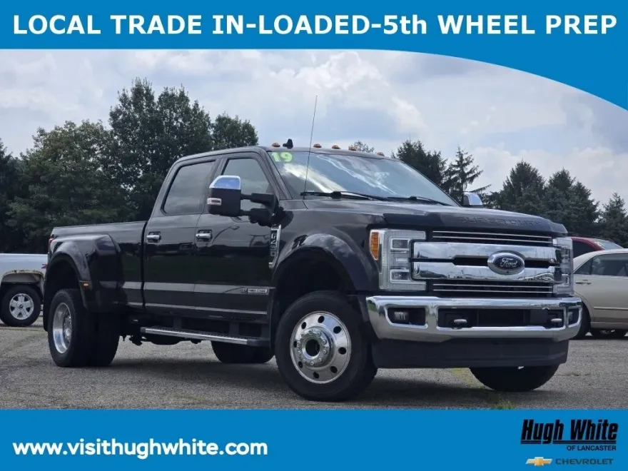 2019 Ford F-450 Lariat photo 1