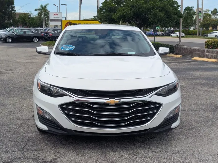 2023 Chevrolet Malibu 1LT photo 1