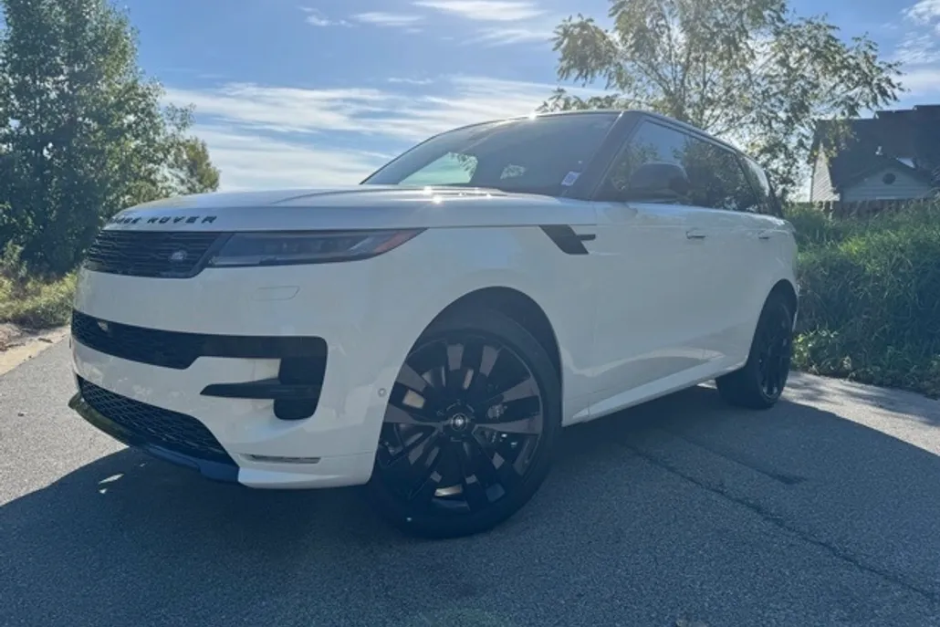 2025 Land Rover Range Rover Sport SE photo 1