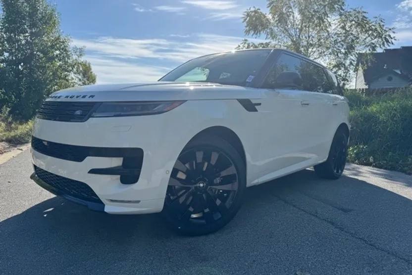 2025 Land Rover Range Rover Sport SE photo 1