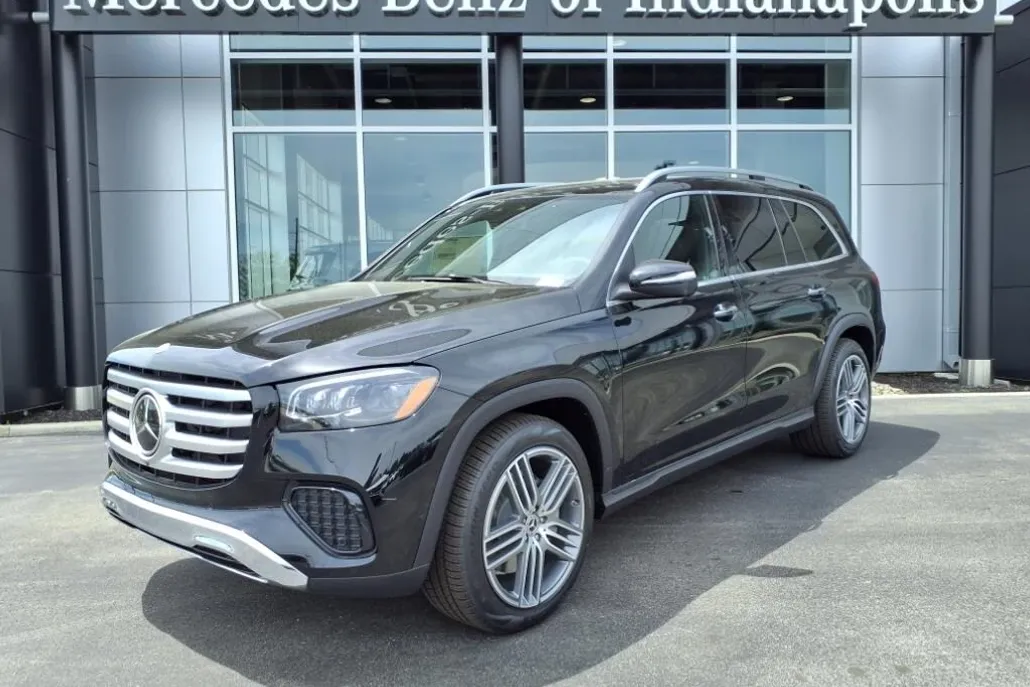 2025 Mercedes Benz GLS 450 4MATIC photo 1
