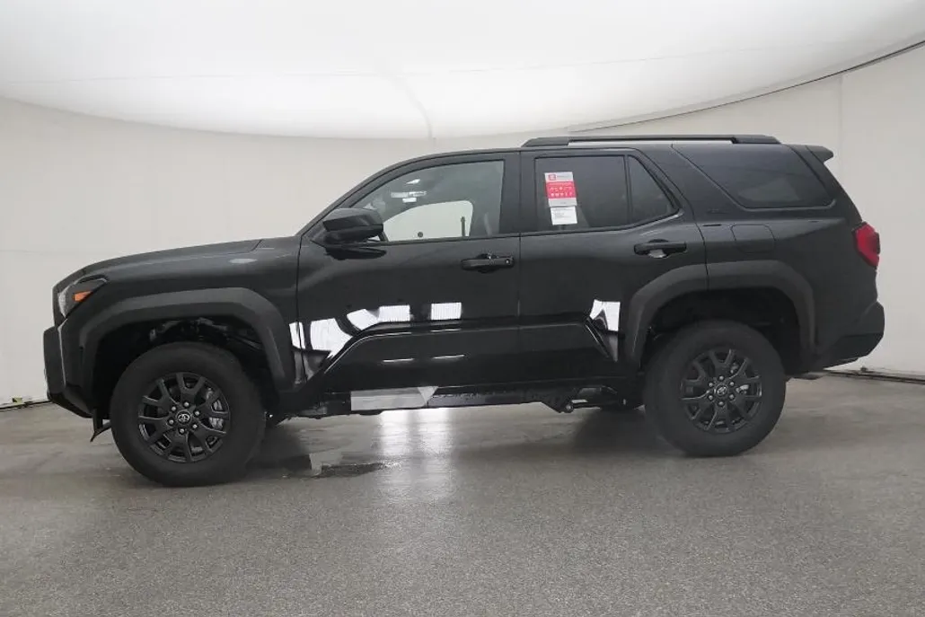 2025 Toyota 4Runner SR5 photo 1
