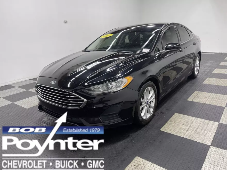 2020 Ford Fusion SE photo 1