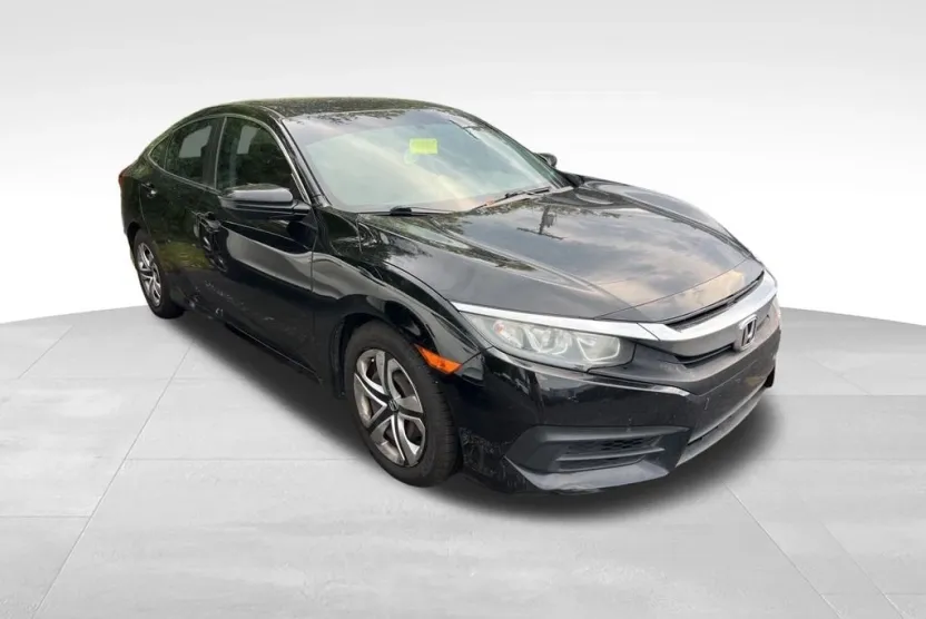 2018 Honda Civic LX photo 1