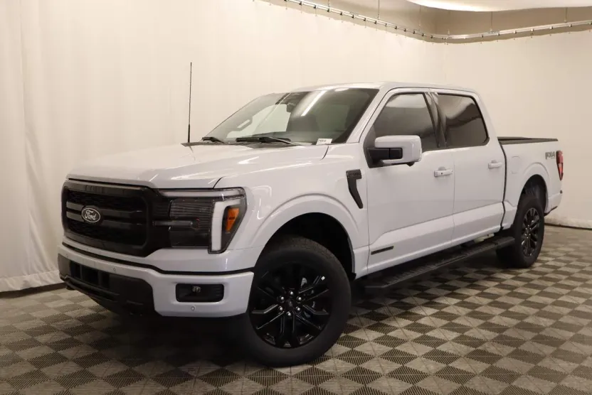 2025 Ford F-150 Lariat photo 1