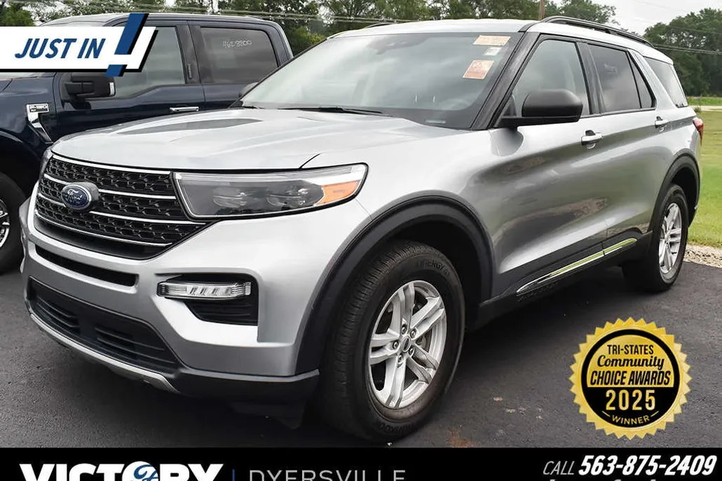 2022 Ford Explorer XLT photo 1