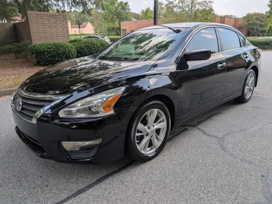 2013 Nissan Altima 2.5 SV photo 1