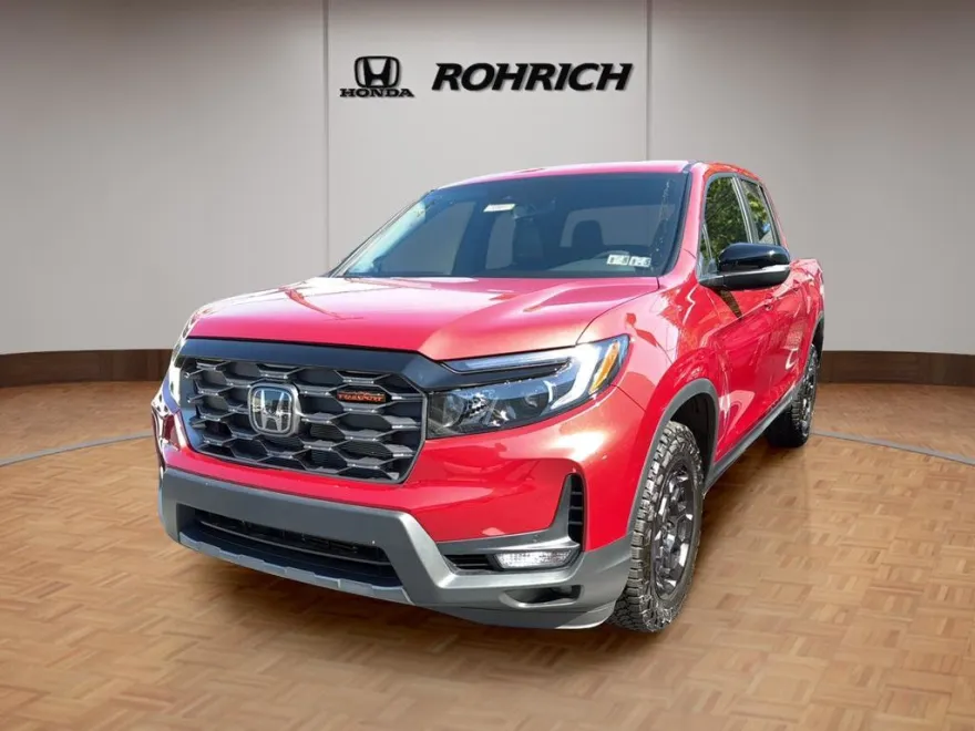 2025 Honda Ridgeline TrailSport photo 1