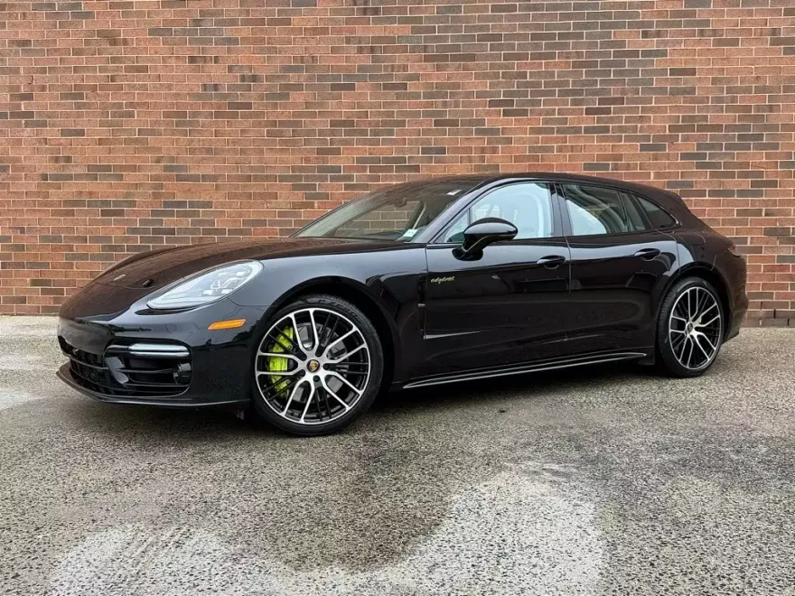 2022 Porsche Panamera E-Hybrid Sport Turismo 4 photo 1