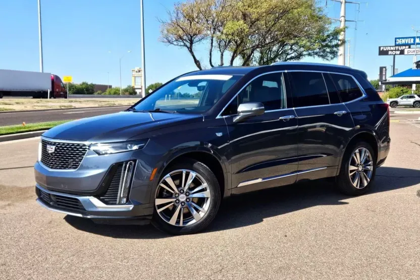 2021 Cadillac XT6 Premium Luxury photo 1